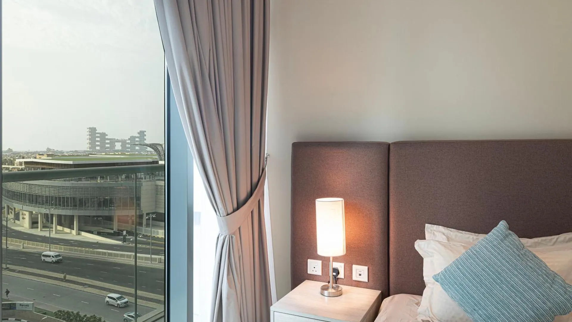 Seven Palm Hotel & Apartments - Pool & Beach Access Dubai