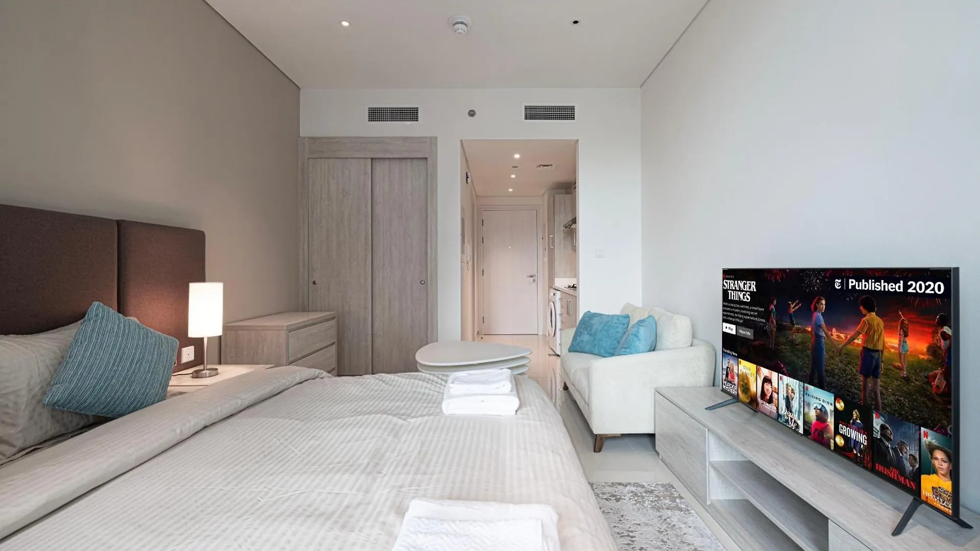 Seven Palm Hotel & Apartments - Pool & Beach Access Dubai