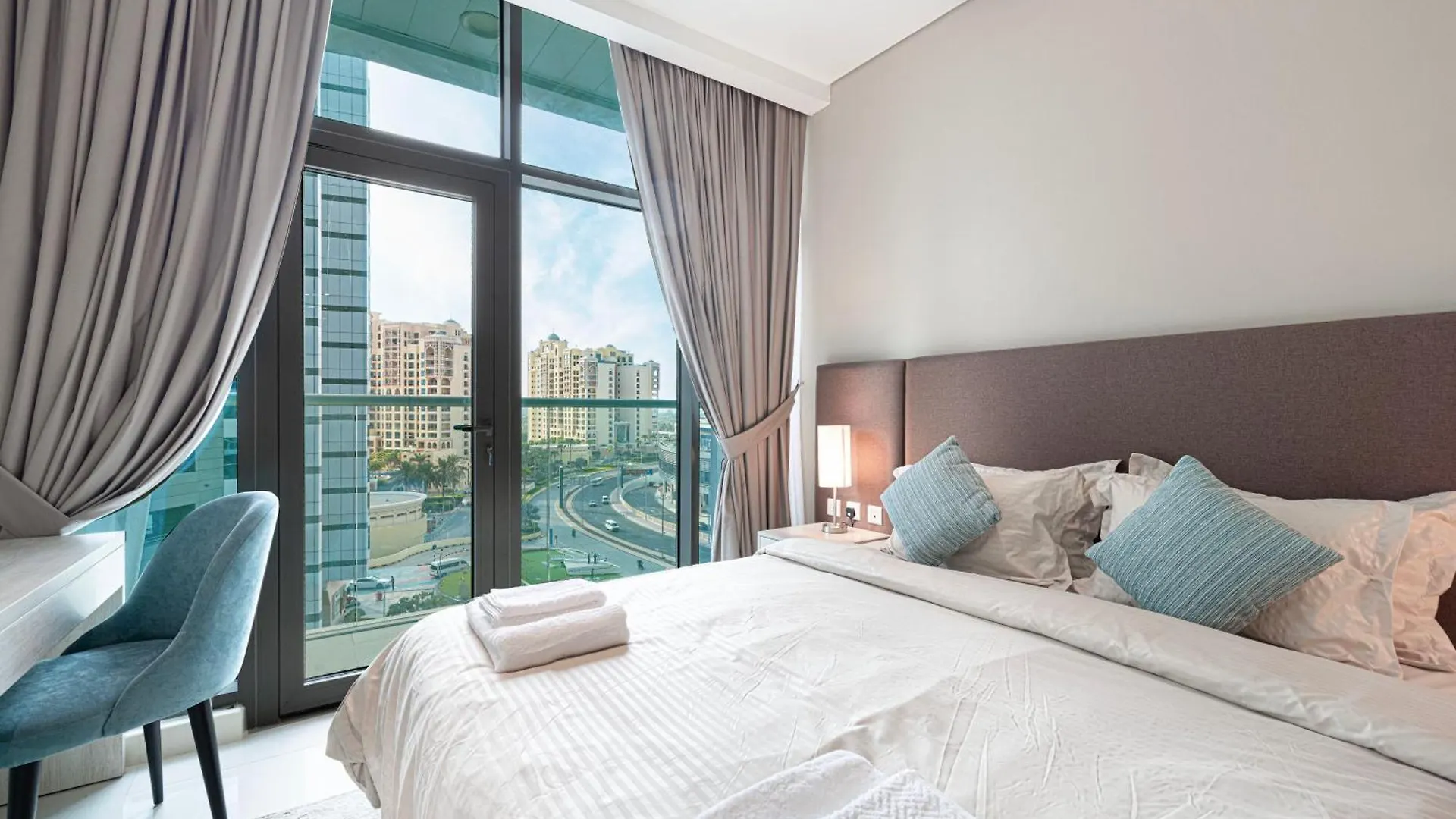 Seven Palm Hotel & Apartments - Pool & Beach Access Dubai