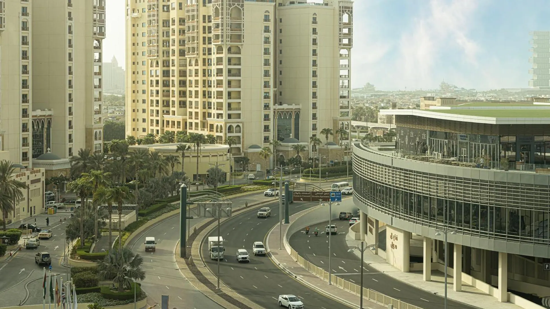 Seven Palm Hotel & Apartments - Pool & Beach Access Dubai